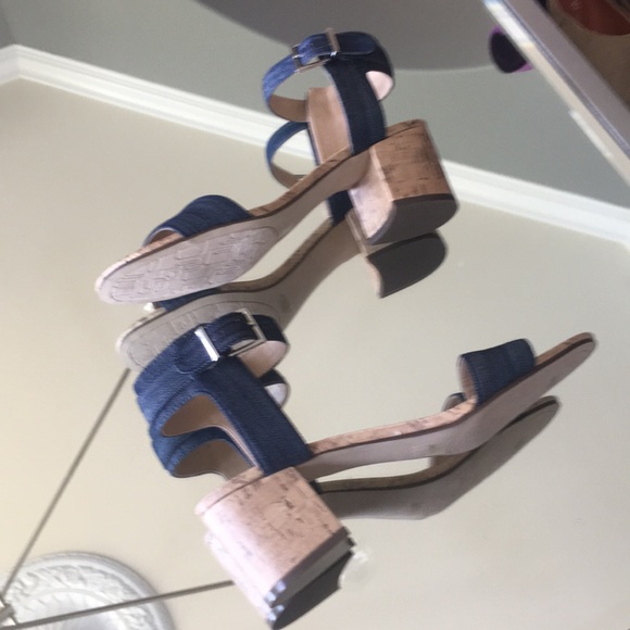 Chambray Buckle Block Sandal - Picture 6 of 7